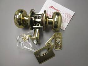 C02te Arrow Cl02 Light Duty Tubular Privacy Set With Solar Style Levers Polished Brass