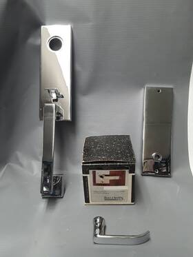 85345-260-lfd Baldwin Lh Dummy Entrance Handle Odessa 85345 Polished Chrome Finish