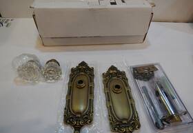 D05-k650a-613vb Brass Accents Venetian Bronze With Glass Knobs Passage Set
