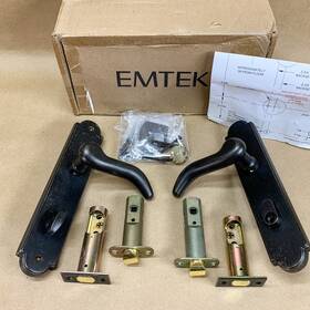 4442 Emtek Stretto Cody Keyed Lever Door Handle Set Bronze