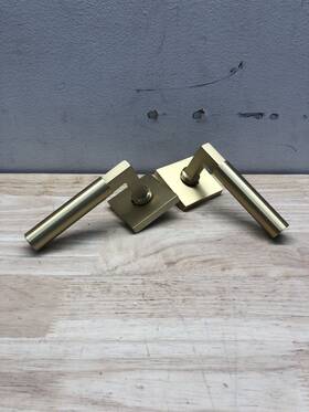 5050hecus4lh Emtek Hercules Left-handed Non-turning Dummy Lever Set - Satin Bras