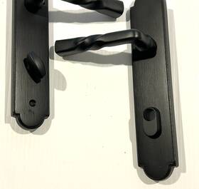 Emtek 7104mtlhmb 1421mtrhfb Keyed With American Cyl. Arched Style Montrose Lever. Rh Door Set