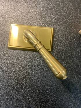 805tus7 Emtek Turino Dummy Door Lever Set Classic Brass French Antique Rosette