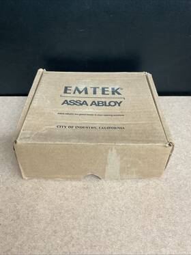 8200lulhus15 Emtek Privacy Regular Rosette Luzern Lever Assa Abloy