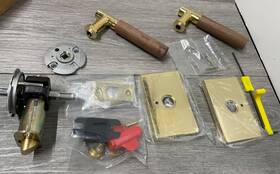C520wnwdus3nl Emtek Dark Walnut Privacy Door Lever Set Unlacquered Brass