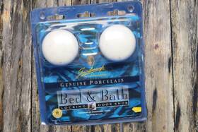 Gainsborough 037425002456 Genuine Porcelain Door Knob Set Locking Bed And Bath Bc 60