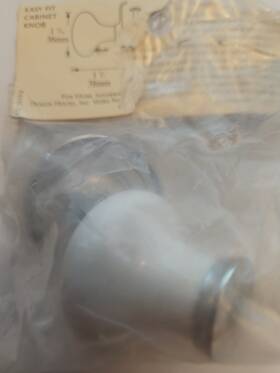 Es178 Gainsborough 037425003989 Cupboard Knobs