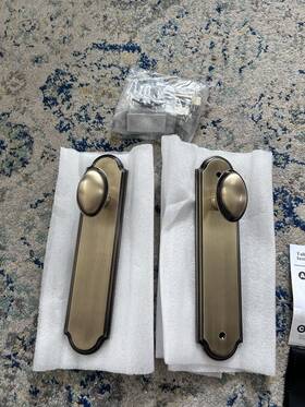 813787 Grandeur Arc Tall Plate Passage With Eden Prairie Knob In Vintage Brass