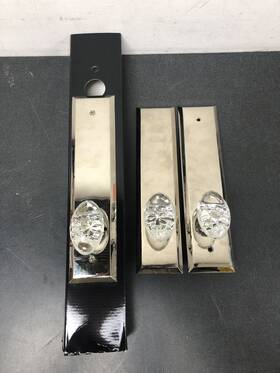 837708 Grandeur Fifth Avenue Solid Brass Tall Plate Left Handed Privacy Door Knob Set