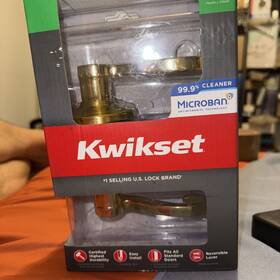 11370 Kwikset Hall And Closet Lever Style Doorknob Set With Microban Anti Bacterial