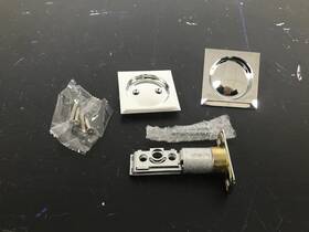 334sqt-26 Kwikset Square Passage Hall/closet Pocket Door Lock - Bright Chrome