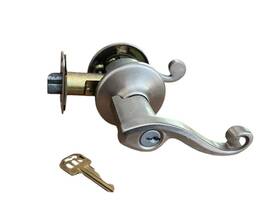 Kwikset 700310263460 Entrance Entry Brushed Nickel Keyed Lever Handle Door Lock Keyway