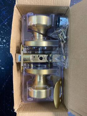 730pskrdt-4 Kwikset Pismo Privacy Door Knob Set With Round Rose - Satin Brass