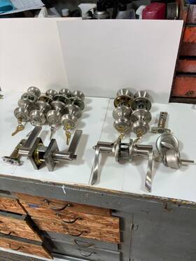 740j15smtcp Kwikset Cove Baloa Halifax Satin Nickel Working Keys Locks No Screws