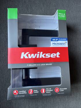 91540035 Kwikset Hall/ Closet Door Knob In Matte Black Model New