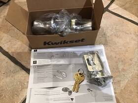 94002-934 Kwikset 94002-935 Keyed Entry Brushed Nickel Finish - New 2 Keys