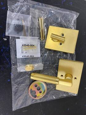 971pvlrct-4 Kwikset Prava Lever Entry Pack With Rectangle Rose - Satin Brass