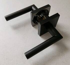 720milsqt-11p Kwikset 97200-986 Milan Passage Door Lever Set With Square Rose