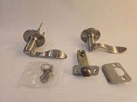 9sl30000-043 Kwikset Layton Satin Nickel Privacy Door Lever Handle Set Sl3000ly Open Box