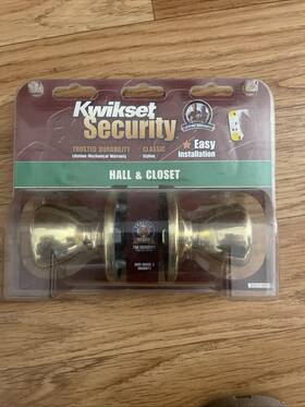 M121407 Kwikset Hall And Closet Interior Doorknob New Original Factory Sealed Packaging