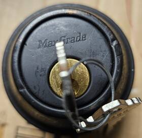 Maxgrade 045635339897 One Sided Deadbolt With 2 Key See Pictures