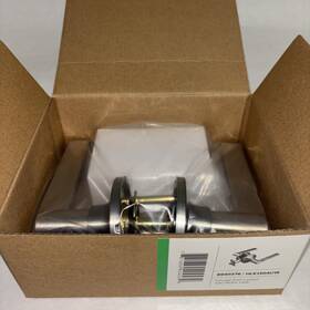 Hlk1304u15 Miseno Hazel Flat Bar Passage Door Lever Lock Set