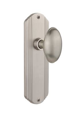 705506 Nostalgic Warehouse Deco Plate With Homestead Door Knob Privacy - 2.375 Inch Satin Nickel