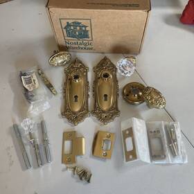 Nostalgic Warehouse 640697011271 Victorian Brass Plates 2 And Doorknobs - 1 Crystal
