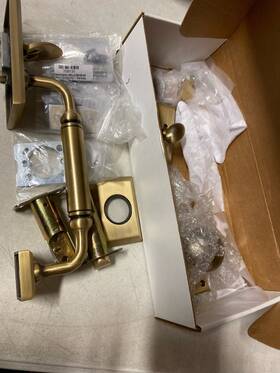 727901 Nostalgic Warehouse Vintage Brass Keyed Entry Set C Handle 2-3/8 Inch Backs