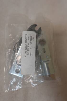 107lpa38.26 Omnia Door Hardware Passage Lever Latch Privacy Bolt 2-3/8 Inch Backset