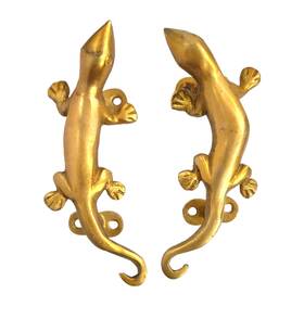 12052 Purpledip Brass Handle Set Of Two Gecko Lizards Lucky Charm Design Grips For Doors Or