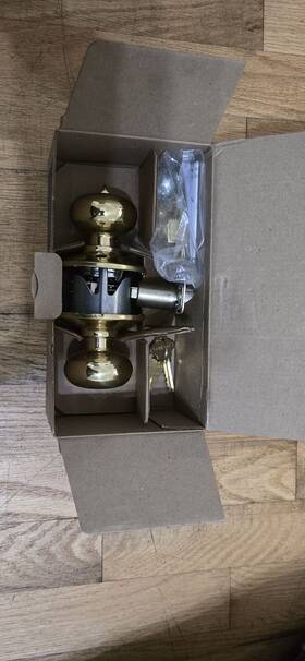 F51aply605 Schlage 043156399482 Plymouth Keyed Entry Panic Proof Door Knob Set - Polished Brass