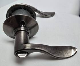 Schlage 043156993215 Accent Lever Keyed Entry Antique Pewter F51 Acc 620 Right Hand