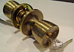 J54-byr Schlage 16-045 Door Knob Handle Keyed Entrance Lock Antique Brass Dexter By
