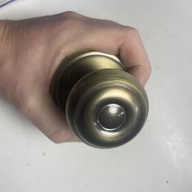 F10ngeo-609 Schlage Door Knob Antique Brass Passage Latch 609 Geo F10n Miscolored Screws