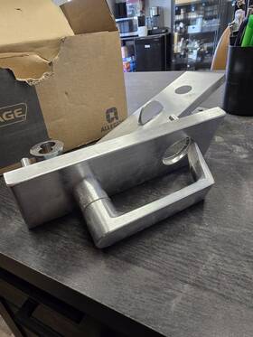L9070r Schlage 06 626 00l With Cylinder No Core Used
