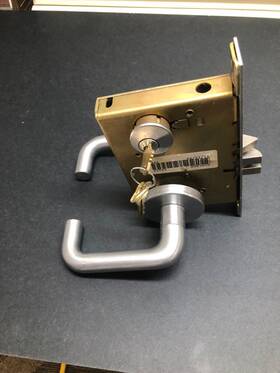 L9453p Schlage Mortise L9453 Entrance Lock With Deadbolt Satin Chrome Used