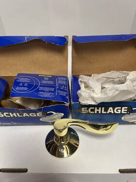 P515-069 Schlage Lot Of 2- Accent Bright Brass Dummy Rh Door Handles New With Hardware