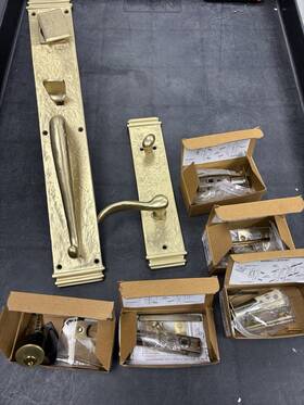 946278-ke-234-rh Signature Hardware Griggs Right Handed Full Plate Keyed Entry Single Cylinder