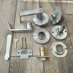 Schlage Classroom Lever Lock W/key Rhodes Handle Near Complete Read #8. Fixed Price $51.34.