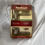 Kwikset Tustin Lever Satin Nickel Door Non-locking Handle For Interior Nos. Fixed Price $22.00.