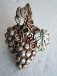 Anne At Home Grape Cluster Pewter / Copper Wash Cabinet Door Drawer Pull Knob. Fixed Price $10.00.