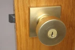 Kwikset Pismo Keyed Entry Knob Satin Brass 740PSKSQT4 #970. Fixed Price $24.99.