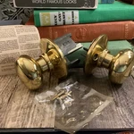 Schlage Privacy Locking Latch Bright Brass F40N 99 Bel 605 Doorknob Only. Fixed Price $29.99.