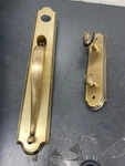 Grandeur 844131 Arc Brass Rose Keyed Entry Grip Handleset, Vintage. Fixed Price $524.99.