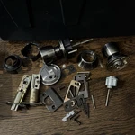 Brinks Keyed Entry Door Tulip Knob & Deadbolt 2102-109 Antique Brass. Fixed Price $9.99.