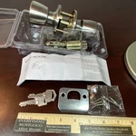 (1) Gatehouse Brushed Stainless Turn Lock Doorknob Keyed Entry 2 Keys New Unused. Fixed Price $11.78.