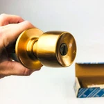 Yale Entry Door Knob Lockset BR5237 Brandywine 207N US10 Satin Bronze New Nos. Fixed Price $40.49.