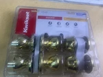 Kwikset 92420-031 Bright Brass Tylo Knob Entry Lockset Deadbolt Gold New. Fixed Price $18.99.