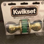 New Kwikset Hall Closet Polished Brass Doorknob Mechanism Hardware Included. Fixed Price $6.99.